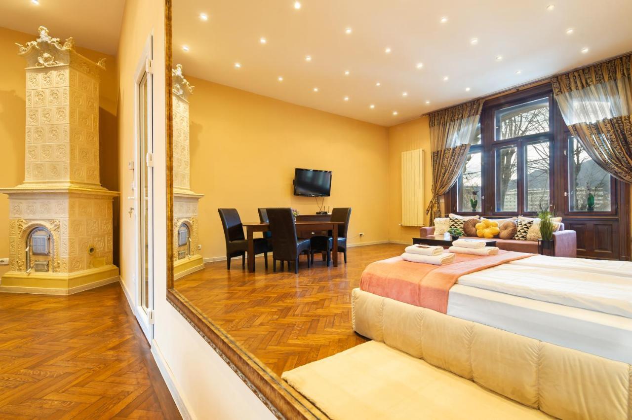 Central Park Residence Braşov Exteriör bild